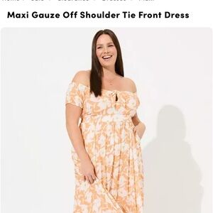 Torrid 1x Off-Shoulder guaze Floral Maxi Dress